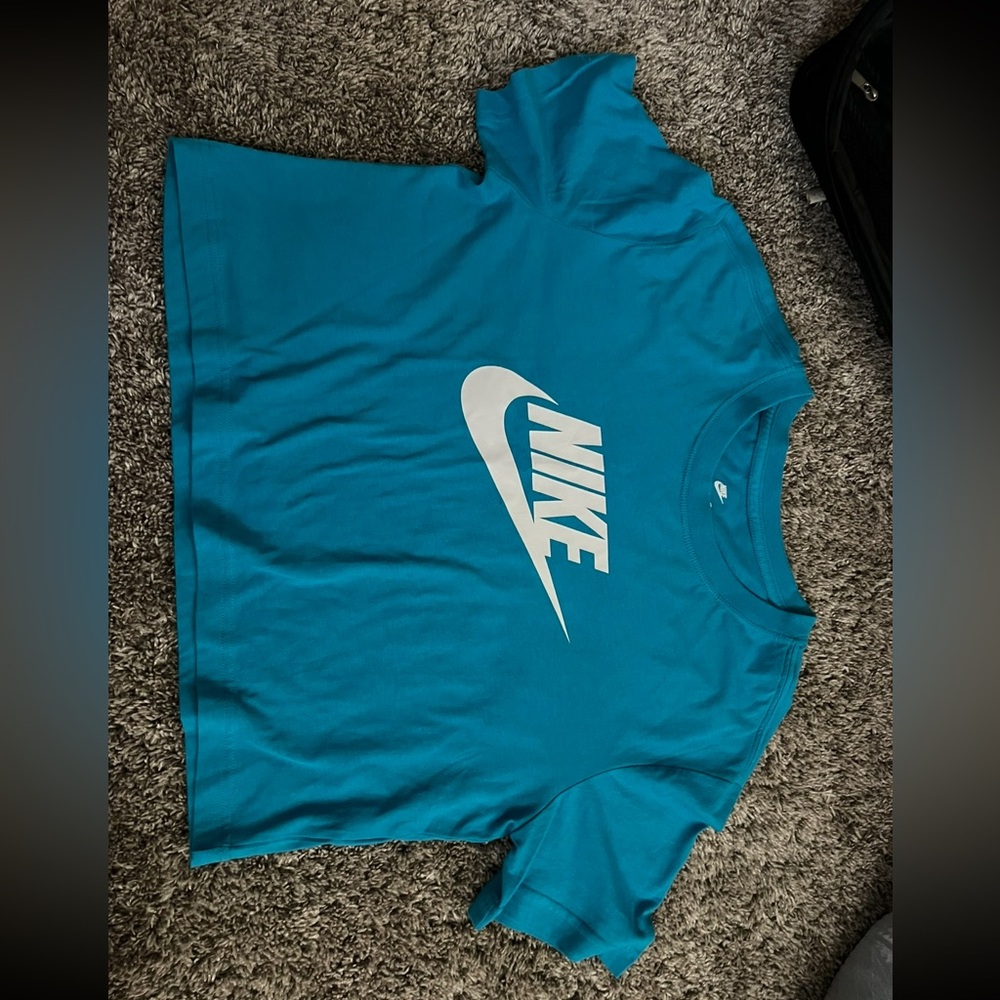 NWOT Nike blue shirt